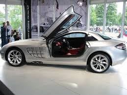 The Mercedes Slr Mclaren Was First Introduced As A Concept At The 1999 Detroit Motor Show And Was Developed As A Collaboration Between Mercedes Benz And Mc Forza