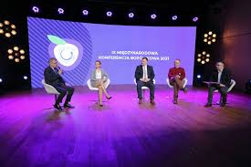 Konferencja premiera mateusza morawieckiego oraz ministra zdrowia adama niedzielskiego na temat sytuacji epidemiologicznej. Konferencja Borowkowa 3 4 Marca 2021