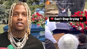 Lil durk's brother killed, sunday, june 6, 2021, 7 months after the killing of king von celebrity entertainment murder by numbers news it was about a week ago i said, it seems like the vast majority of hip hop deaths in the past six months or so have linked back to lil durk. Lil Durk At King Von Memorial Hard Not To Cry Musicalatina