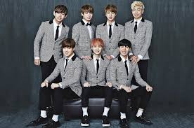 *padahal lagu itu sememangnya dinyanyikan 8 orang iaitu 7 ahli kumpulan bts dan seorang penyanyi amerika syarikat, halsey. Biodata Dan Agama Member Bts Lengkap Nama Usia Tinggi Nadagitar