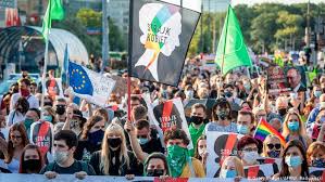 La partita è in programma il 10 giugno 2017 alle 20:45. Poland Protesters Slam Plans To Withdraw From Domestic Violence Convention News Dw 24 07 2020