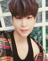 Kpop Idol As Your Zakonczone Kpop Idol Kpop Asian Celebrities