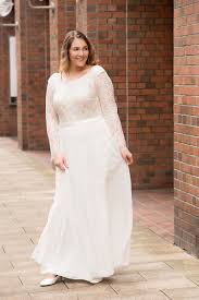 Weitere ideen zu hochzeitskleid plus size, hochzeitskleid, hochzeit. Therese Luise Curvy Brautkleid Aus Hamburg Auf Productmate