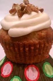 Hummingbird Cupcakes A Banana Bread Like Cupcake But So Much Better This Little Treat Is Enhanced With Hummingbird Cupcakes Cupcake Recipes Cupcake Cakes