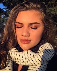 Michelle Wazny's Instagram, Twitter & Facebook