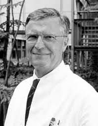 FÜR SPEZIALISTEN UND GENERALISTEN