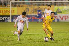 Nóng trên mọi đấu trường. Lá»‹ch Thi Ä'áº¥u Vong 11 V League 2021 Kiatisak Ä'á» Sá»©c Vá»›i Bá»' Gia Petrovic Thá»i Ä'áº¡i