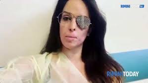 Quand et où gessica notaro est né? Video Gessica Notaro Si Toglie La Benda All Occhio Su Facebook E Annuncia Una Nuova Operazione