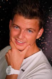 The only way is Bolton ... which celeb does this Little Lever teenager look  like?