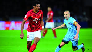 José paulo bezerra maciel júnior (born 25 july 1988), known as paulinho, is a brazilian professional footballer who plays as a midfielder. Barcelona Struggles To Land Paulinho Showcase New Power Of China Sport360 News