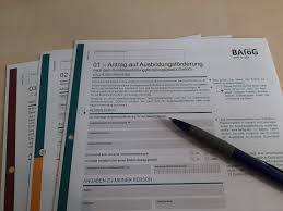 Mit bafög fördert der staat junge menschen, die wenig geld haben, während ihrer ausbildung. Magdeburg Kongress