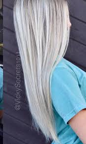 Platinum Blonde With Lowlights Xo Platinum Blonde Hair Platinum Blonde Hair Color