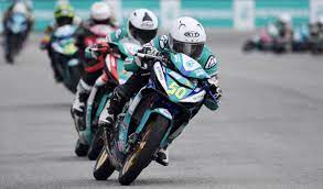 Salah satu kota yang berada di jawa timur ini terkenal sebagai tempat dimakamkannya presiden pertama republik indonesia, yaitu soekarno. Litar Lumba Kembali Hangat