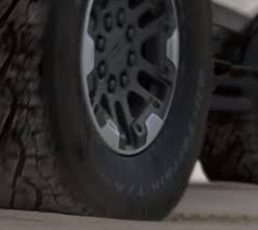 The hummer ev truck will be able to do it, too. Gmc Hummer Ev Showing Off Crabwalk Mode Video