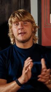 Chris Gomel's Instagram, Twitter & Facebook