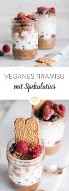 Winterlich Und Vegan Tiramisu Mit Spekulatius Und Beeren Rezept Vegane Desserts Rezepte Leckere Vegane Rezepte