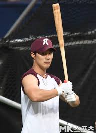 osen=조형래 기자 김하성이 교체 투입돼 결승 샌디에이고는 3연승으로 41승32패를 마크했다. ê¹€í•˜ì„± ì‚¬ë³µ ì‚¬ë³µ ìž…ì–´ì„œ ê²½ì°°ê´€ìž„ì„ íŒŒì•…í•˜ì§€ ëª»í–ˆì„ ê°€ëŠ¥ì„±ì´ ìžˆìŒ