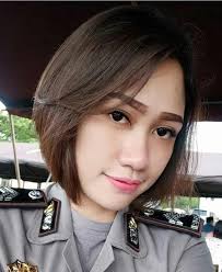 Semua ini bisa anda dapatkan langsung membeli vcd original di. 16 Model Rambut Polwan Terpopuler Yang Menampilkan Kesan Feminim
