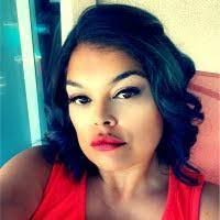 Naomi Alberstein's Instagram, Twitter & Facebook