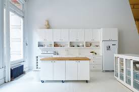 kitchens with movable islands that
