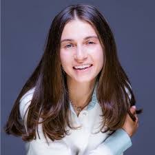 Anna Fleisher's Instagram, Twitter & Facebook