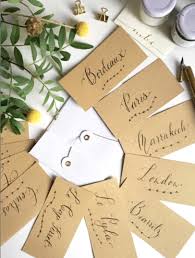 Un accessoire indispensable pour une bonne organisation de votre mariage. Porte Nom De Table Personnalise Calligraphie Moderne Pour Decoration De Table Mariage Anniversaire Reception Brin De Crea