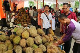 Jika anda ada tempat lain yang best, boleh update di sini. Festival Durian Bogor Saatnya Makan Durian Sepuasnya