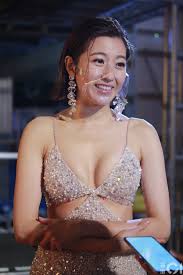 This is 陳自瑤現身解畫 自己都唔知道件事 by sing tao on vimeo, the home for high quality videos and the people who love them. è¬åƒæ˜Ÿè¼2020 çŽ‹æµ©ä¿¡ç½•æœ‰æ„Ÿæ¿€é™³è‡ªç'¤ å'¢å•²å¤§æ™‚å¤§ç¯€éƒ½ä¸€å®šè¦å¤šè¬ é¦™æ¸¯01 å³æ™‚å¨›æ¨‚