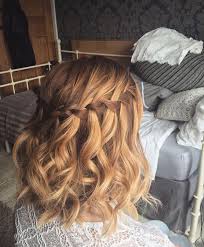 Everything about this waterfall braid is cool af (it's kinda the perfect middle ground between super refined and woke up like this, imho). Pin By Gina Terry On Etwas In 2020 Short Wedding Hair Braids For Short Hair Short Hair Styles