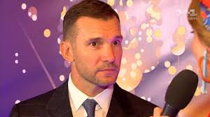 Дружина андрія шевченка американська модель крістін пазік подарувала футболісту первістка в 2004 році, йому дали ім'я джордан. Yak Andrij Shevchenko Stimulyuye Futbolistiv Do Peremogi Youtube