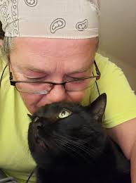 If you've been following me for any amount of time you may know that though  I don't personally own a cat… My best friend does. Therefore making me an  honorary “Cat Dad”.