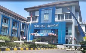 Jurusan ini memiliki 3 program studi yaitu d3 pajak, d3 pajak bumi dan bangunan, dan itulah urutan jurusan pkn stan dari yang sepi peminat dan tentu saja semuanya pasti memberikan manfaat untuk staners. 2021 Daftar Jurusan Di Unnes Semarang Fakultasnya Budosen Id