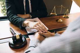 Free Personal Injury Consultation: Meeting With an Injury Lawyer - Paul  Powell