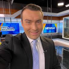 David Amelotti (@davidamelottitv) • Instagram फोटोहरू र भिडियोहरू