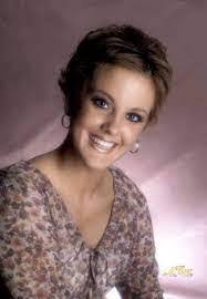 Madeline Holman's Instagram, Twitter & Facebook