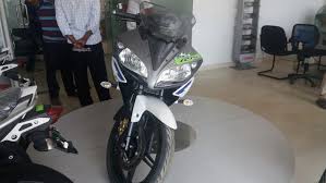 How to add a yamaha r15 wallpaper for your iphone? Yamaha R15 Wallpapers White Yamaha R15 Wallpaper Iphone 600x899 Wallpaper Teahub Io