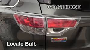 Passenger side outer tail light assembly; Tail Light Change 2014 2019 Toyota Highlander 2015 Toyota Highlander Le 2 7l 4 Cyl