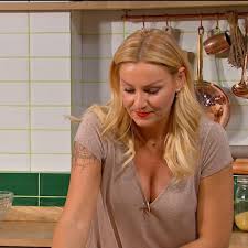 AZGIN KIZ @brahimD48338975 - Twitter Profile | Sotwe