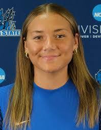 Hannah Retzer's Instagram, Twitter & Facebook