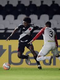 Balancete trimestral aponta redução de r$ 4 milhões na folha do futebol do vasco. Escalacao Do Vasco Sa Pinto Modifica Esquema E Jogadores Contra Caracas 04 11 2020 Uol Esporte