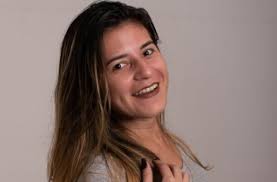 No Dia do Professor, docente descreve rotina na pandemia: "Heróis sem sair  de casa"