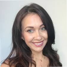 Isabelle Kent's Instagram, Twitter & Facebook