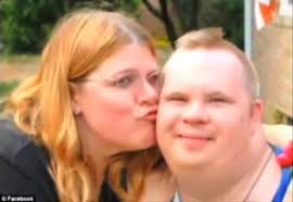 Ethan Saylor ( Síndrome de Down)