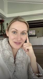 Lisa Pontius's Instagram, Twitter & Facebook