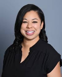 Kendra Burks's Instagram, Twitter & Facebook