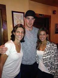 He is survived by his wife kristen valente and two young sons. Jimmy Hayes Northendwaterfront Com