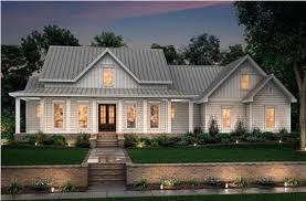 Modern farmhouse style combines the traditional with the new for a peaceful, welcoming feel. House Plans With Great Rooms And Vaulted Ceilings