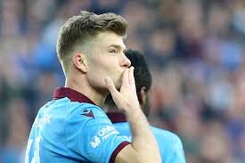 Kariyer sayfasında alexander sørloth isimli futbolcunun sezon bazında takımının yer almış olduğu turnuvalardaki maç, gol, asist, sarı kart, kırmızı kart, oyuna girme, oyundan alınma, ilk onbirde. Alexander Sorloth Resmen Leipzig De Independent Turkce