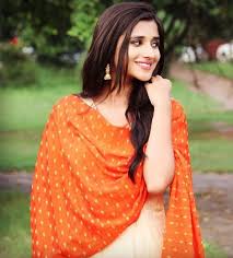 Pin By Japjeet On Punjabi Models Punjabi Models Beautiful Girl Photo Afghan Wedding Dress 12 tricks to posing for instagram pictures! pinterest