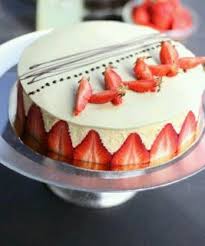 Como Fazer Bolo De Morango Com Chantilly Morango Com Chantilly Bolo Receitas De Tortas Doces
